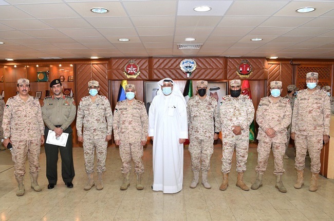 وزير الدفاع الكويتى بقوم بزيارة تفقدية لبعض وحدات الجيش - جريدة برواز  الإلكترونية